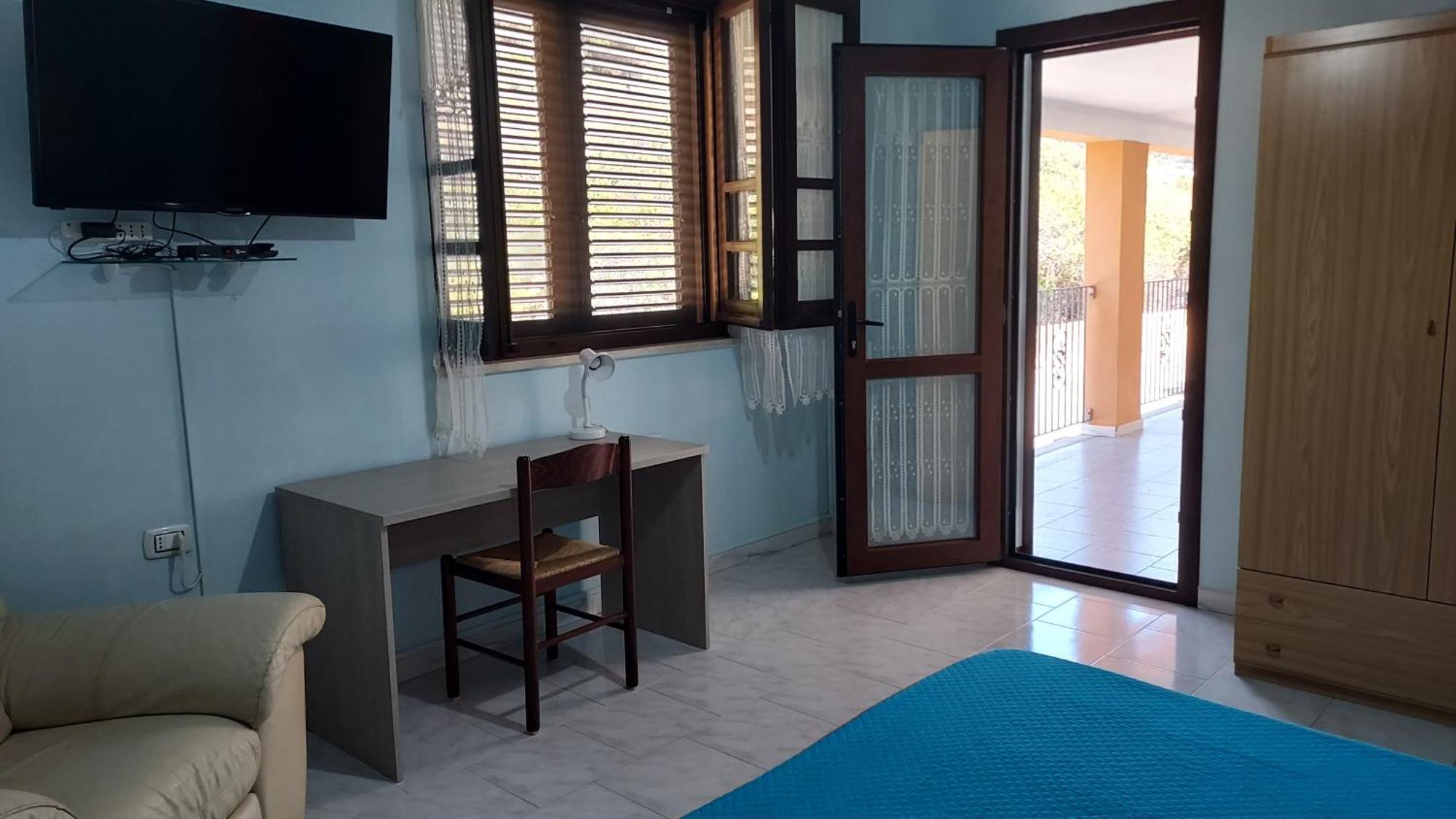 La Rosa Dei Venti B&B Chia Ngoại thất bức ảnh